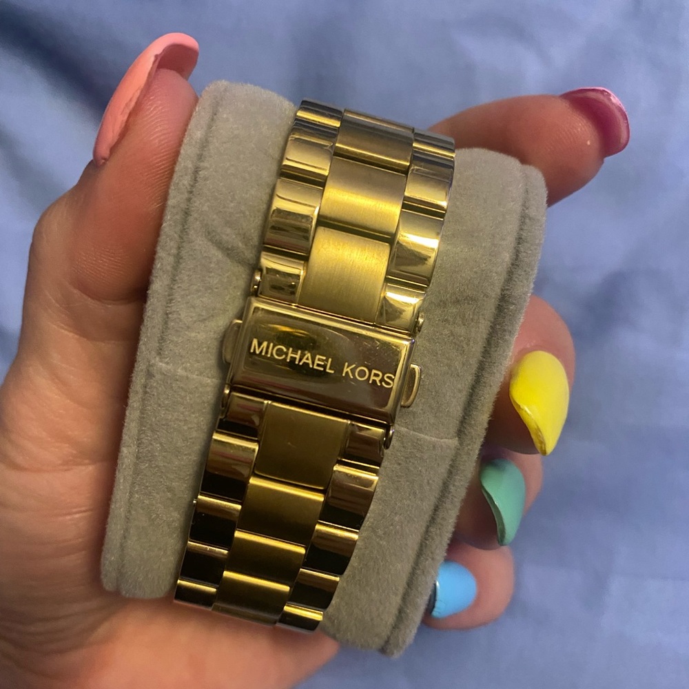 Michael Kors watch - Picture 2 of 2